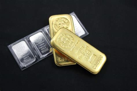 UOB Gold price.